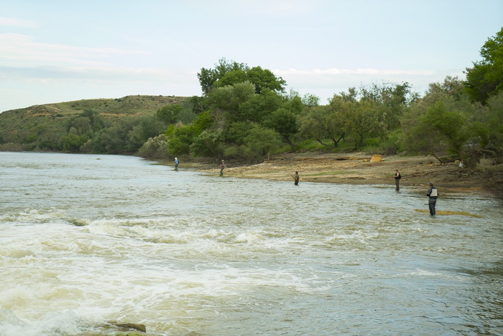 Pescadores en Escatrón